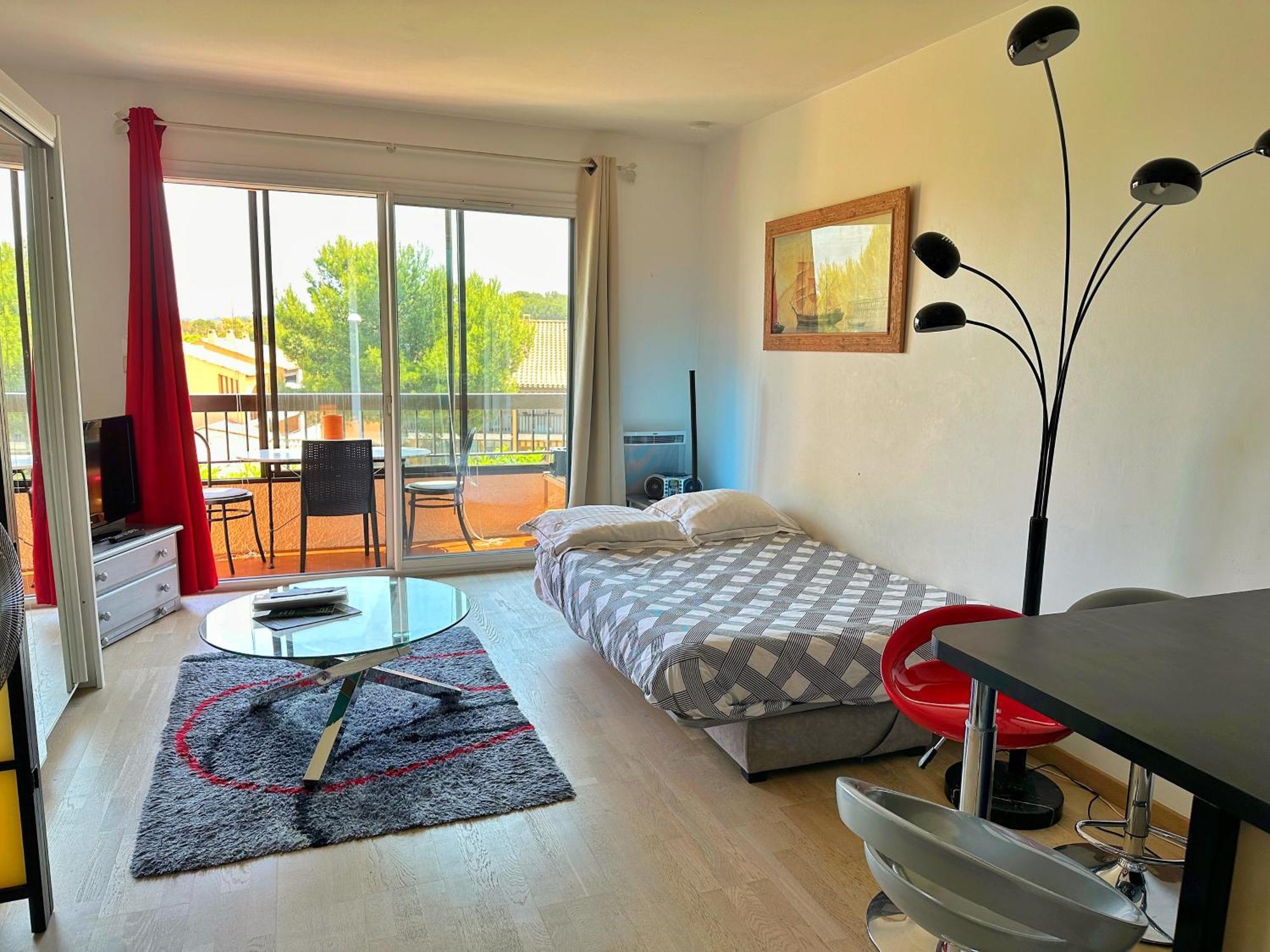 Grand Avec Piscine Presqu'ile De Giens Apartment *